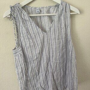 Patterned Old Navy Shirt for the Summer